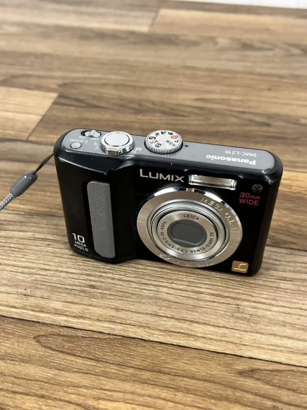 Panasonic Lumix DMC-LZ10 10MP Camera No Battery No Charger No Card 4 Parts Only